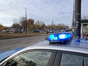 działania policjantów w okolicy cmentarzy