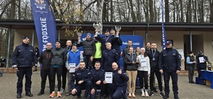 zdjęcie zawodników na podium