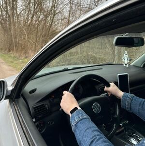 akcja łapki na kierownicę